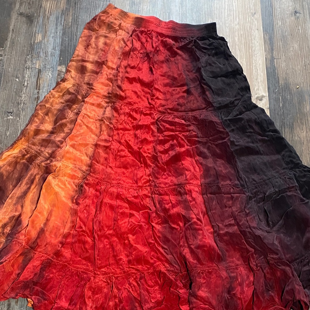 Gorgeous tencel Ombre Red and Black Skirt